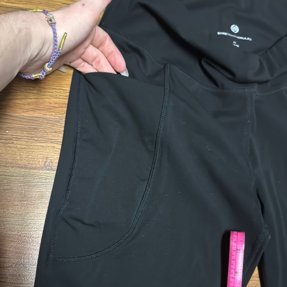 Stylish Black Flared Pants (yoga pants) - Picture 3 of 7